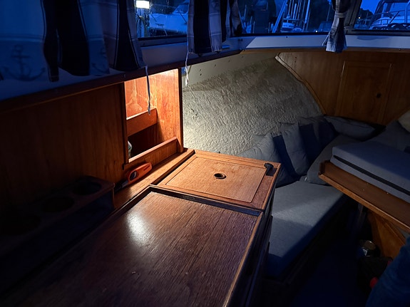 Snekling 25 med Volvo Penta D1-30, autopilot, radar og teineutstyr selges 20 of 25