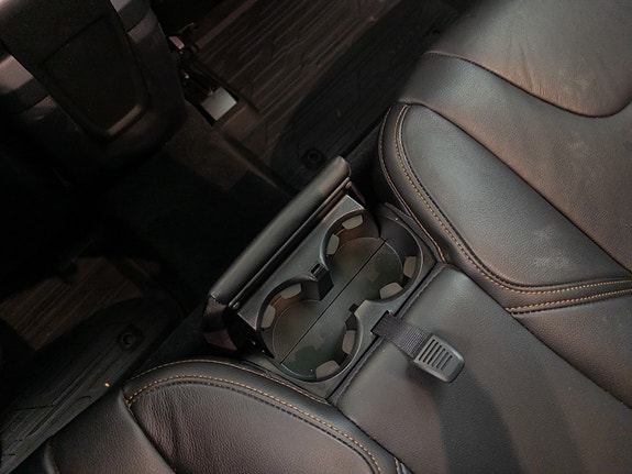 Volvo V40 Cross Country 28 of 30