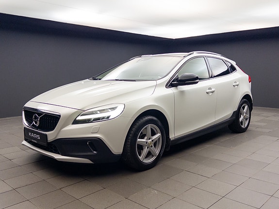 Volvo V40 Cross Country 8 of 30