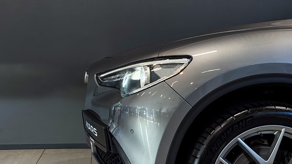 Alfa Romeo Stelvio 4 of 30