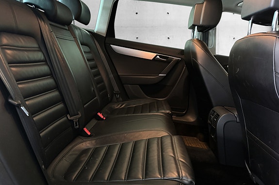 Volkswagen Passat Alltrack 22 of 22
