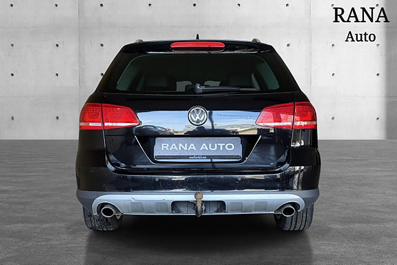 Volkswagen Passat Alltrack 4 of 22