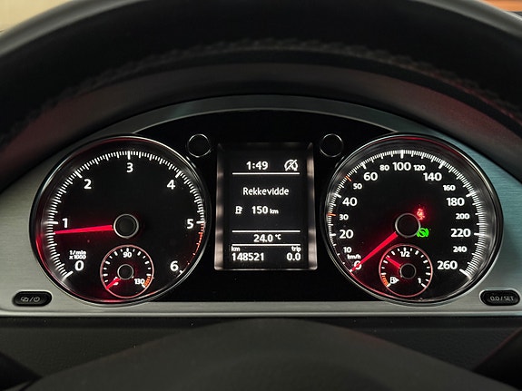 Volkswagen Passat Alltrack 13 of 22
