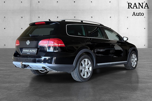 Volkswagen Passat Alltrack 5 of 22