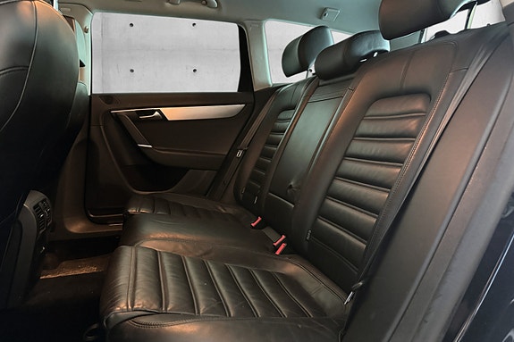Volkswagen Passat Alltrack 21 of 22