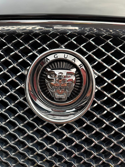 Jaguar XF 11 of 22