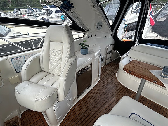 Bavaria 33 Sport - Teak dollbord, Aggregat, Solcelle, Ferskvannskjørt 11 of 30