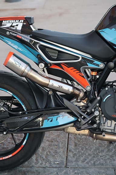 KTM 790 Duke 10 of 17