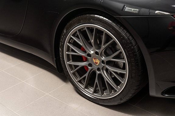 Porsche 911 Carrera S 25 of 30