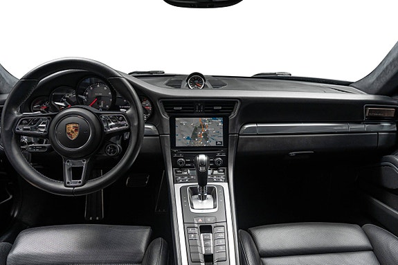 Porsche 911 Carrera S 27 of 30