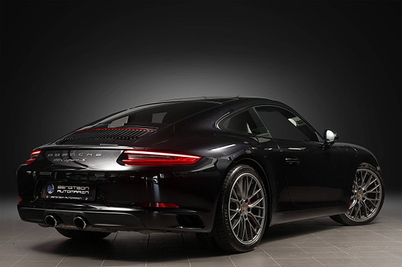 Porsche 911 Carrera S 2 of 30