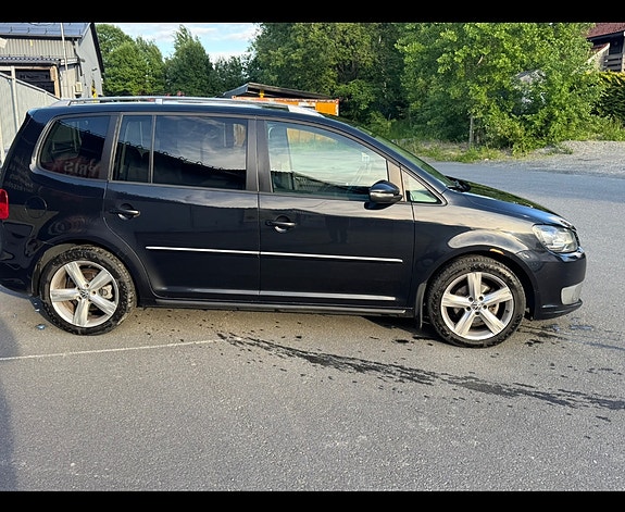 Volkswagen Touran 11 of 19