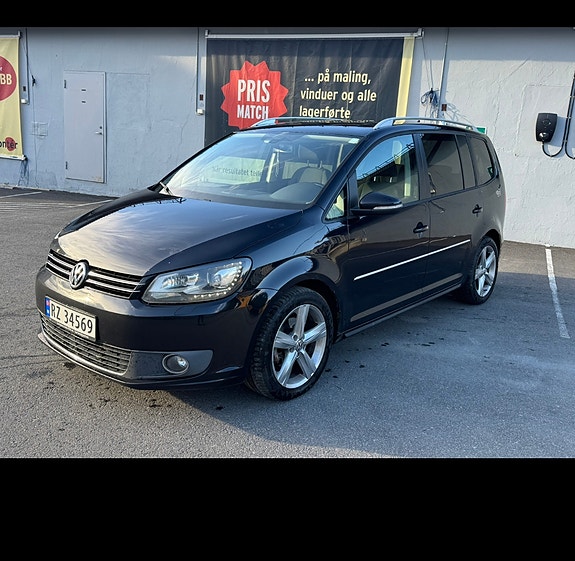 Volkswagen Touran 4 of 19