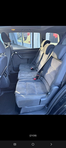 Volkswagen Touran 19 of 19