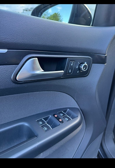 Volkswagen Touran 14 of 19