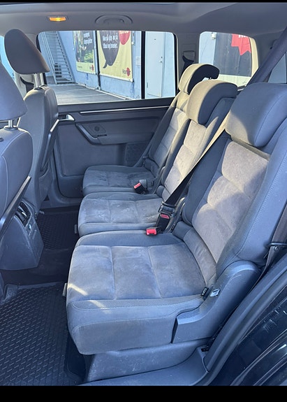 Volkswagen Touran 16 of 19