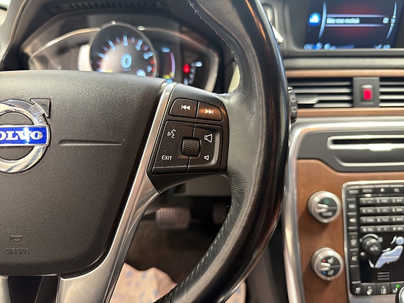 Volvo V70 25 of 30