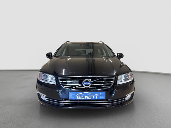 Volvo V70 2 of 30
