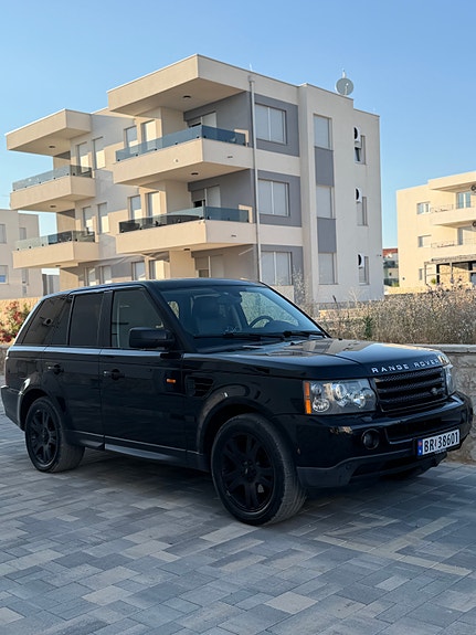 Land Rover Range Rover Sport 5 of 10