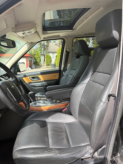 Land Rover Range Rover Sport 9 of 10