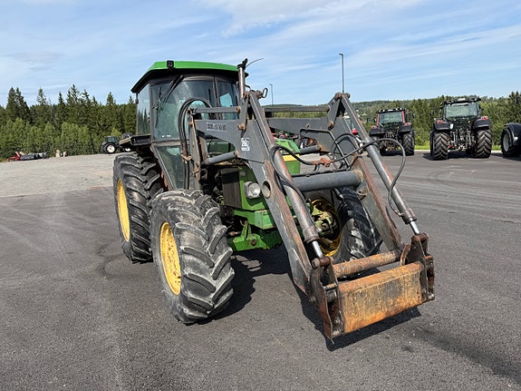John Deere 2040 25 of 30
