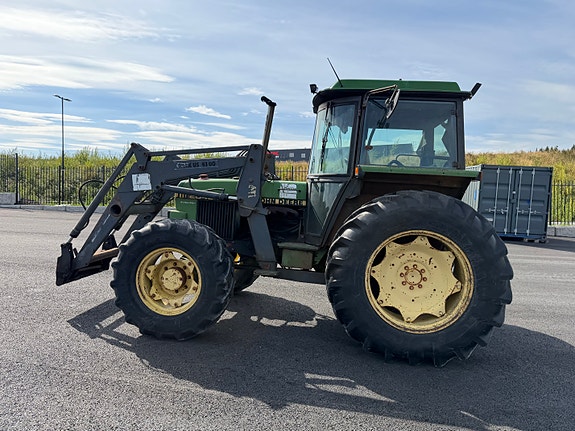 John Deere 2040 5 of 30