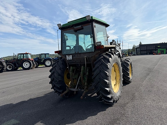 John Deere 2040 16 of 30