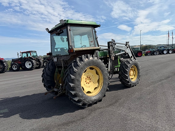 John Deere 2040 17 of 30