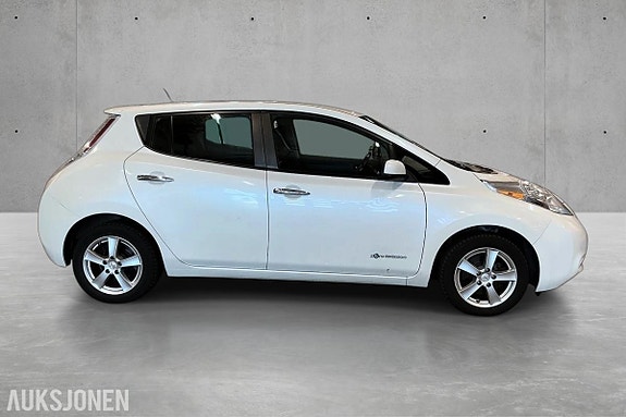 Nissan Leaf 2 of 11