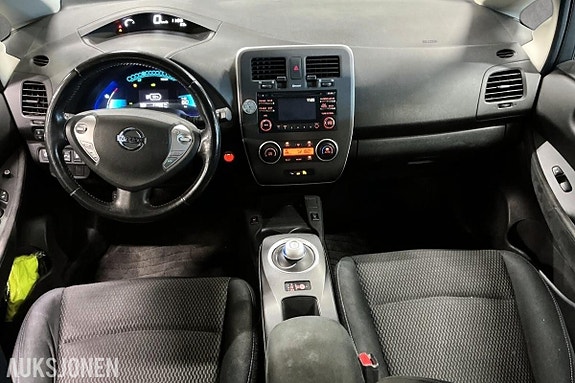 Nissan Leaf 6 of 11