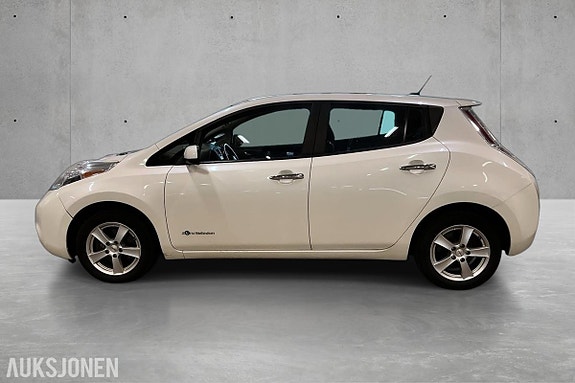 Nissan Leaf 5 of 11