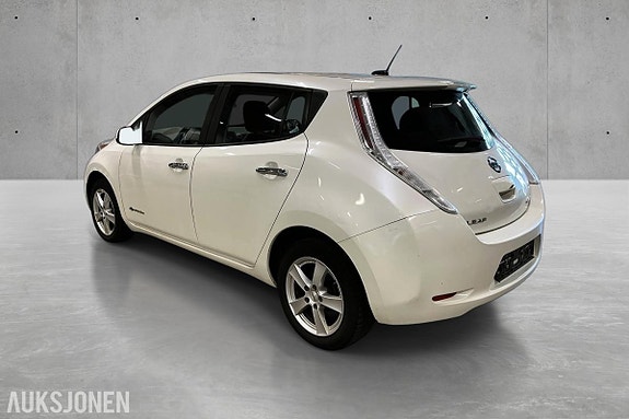 Nissan Leaf 4 of 11