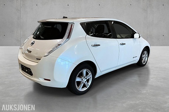 Nissan Leaf 3 of 11