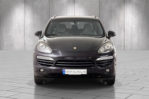 Porsche Cayenne 8 of 18
