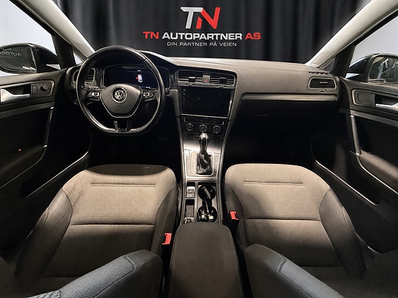 Volkswagen e-Golf VII 9 of 21