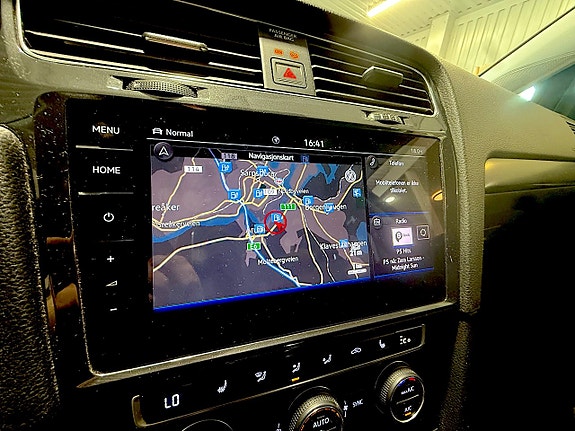 Volkswagen e-Golf VII 13 of 21