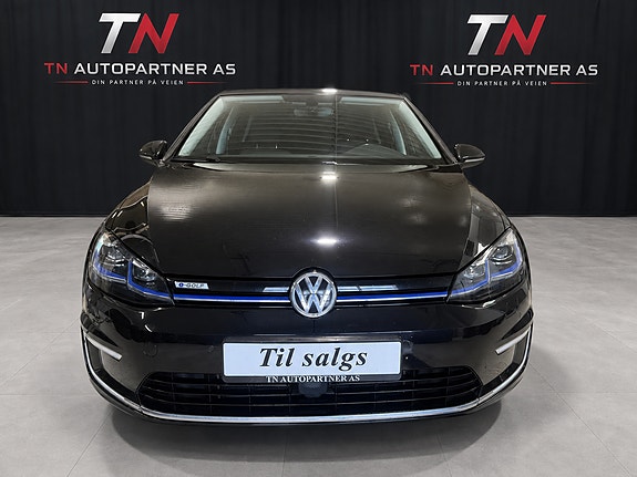 Volkswagen e-Golf VII 2 of 21
