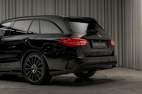 Mercedes-Benz C43 13 of 30