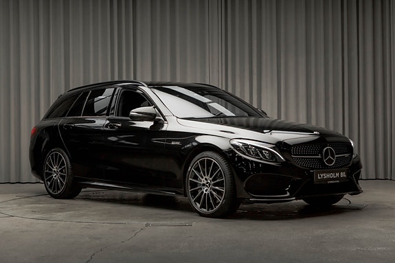 Mercedes-Benz C43 2 of 30