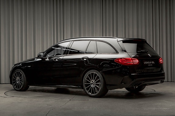Mercedes-Benz C43 12 of 30