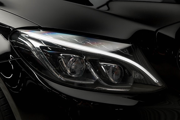 Mercedes-Benz C43 4 of 30
