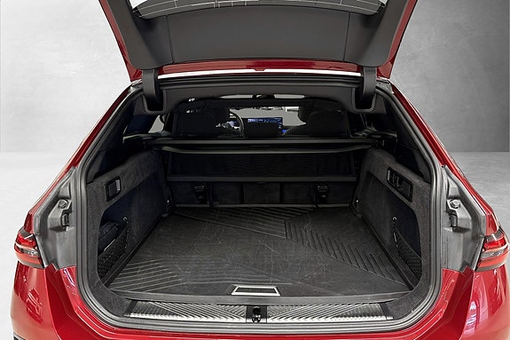 BMW i5 18 of 20