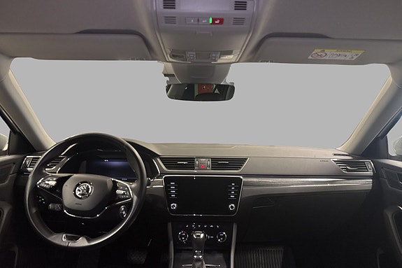 Skoda Superb 9 of 24