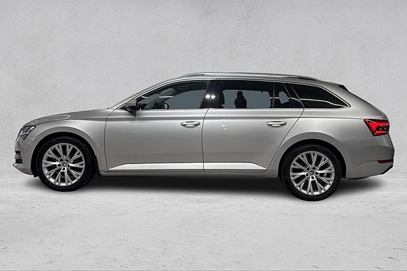 Skoda Superb 2 of 24