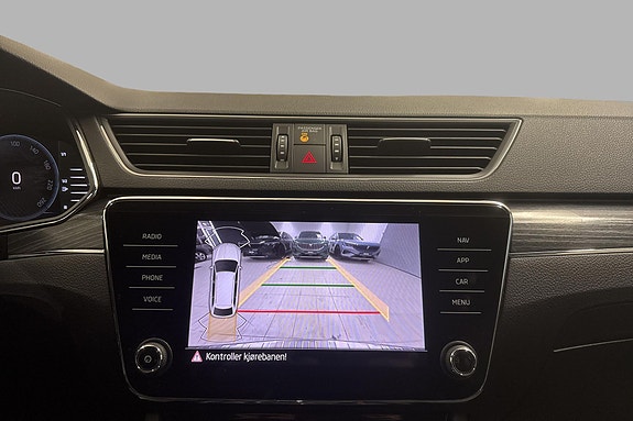 Skoda Superb 18 of 24