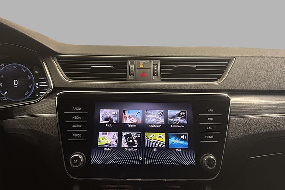 Skoda Superb 17 of 24