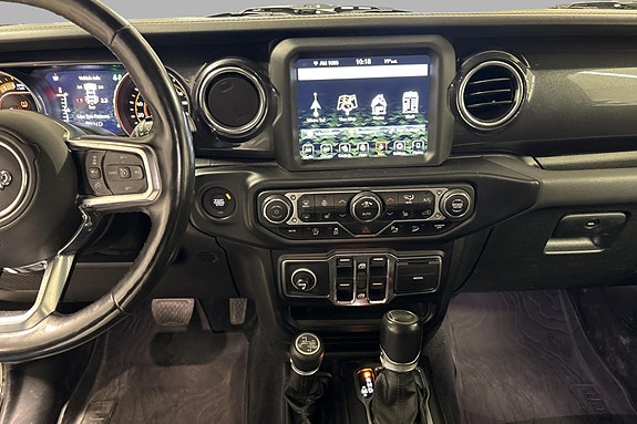Jeep Wrangler Unlimited 7 of 11