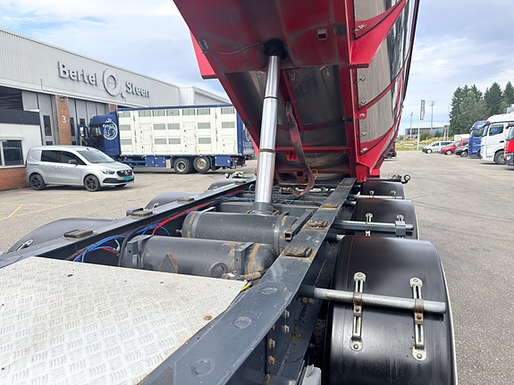 Mercedes-Benz Arocs 2658L 6X4, Norslep Asfaltsett, meget pen og velholdt se video. 17 of 30