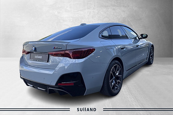 BMW i4 5 of 23