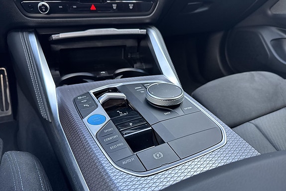 BMW i4 15 of 23